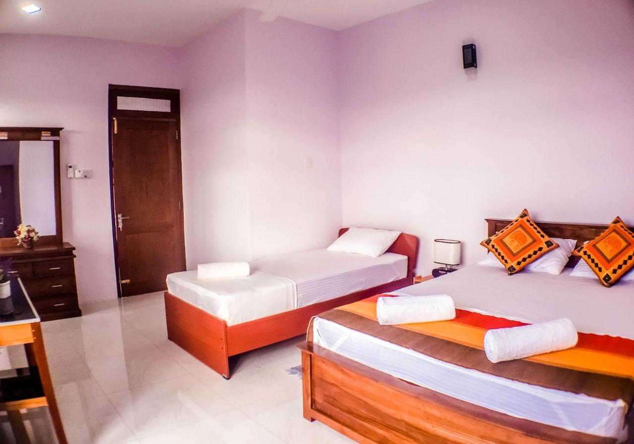 Saru Holiday Apartment - Up To 6 Guests Kandy Zewnętrze zdjęcie
