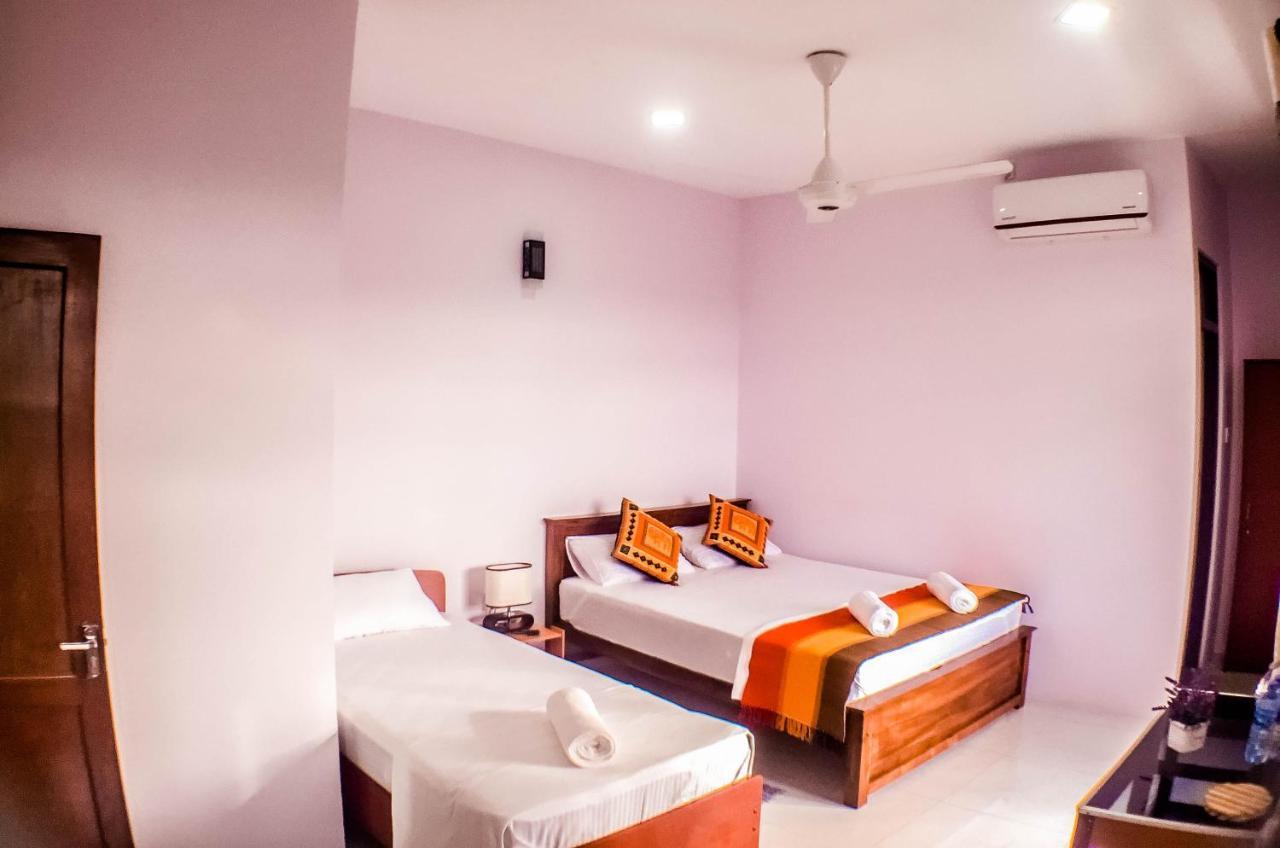Saru Holiday Apartment - Up To 6 Guests Kandy Zewnętrze zdjęcie
